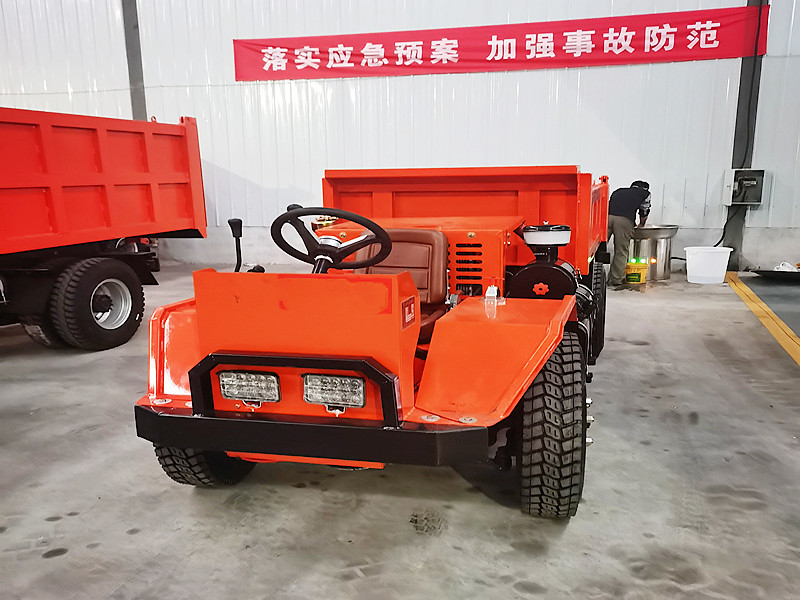礦用運(yùn)輸車